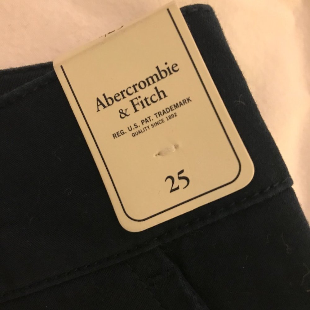 NWT ABERCROMBIE & FITCH Cotton Chino Tailored Shorts Navy Blue Size 25 - Picture 4 of 4